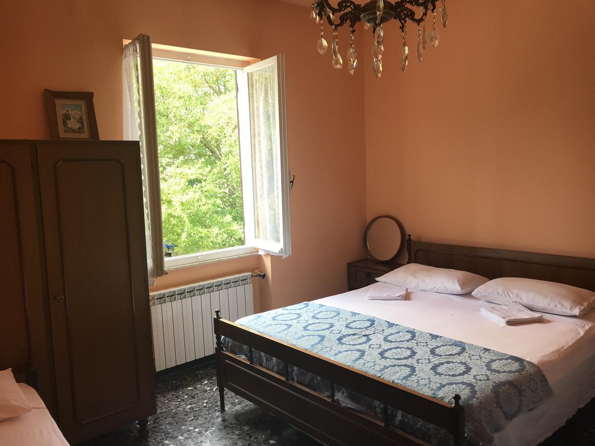 Albergo Delfino San Pietro d'Olba エクステリア 写真
